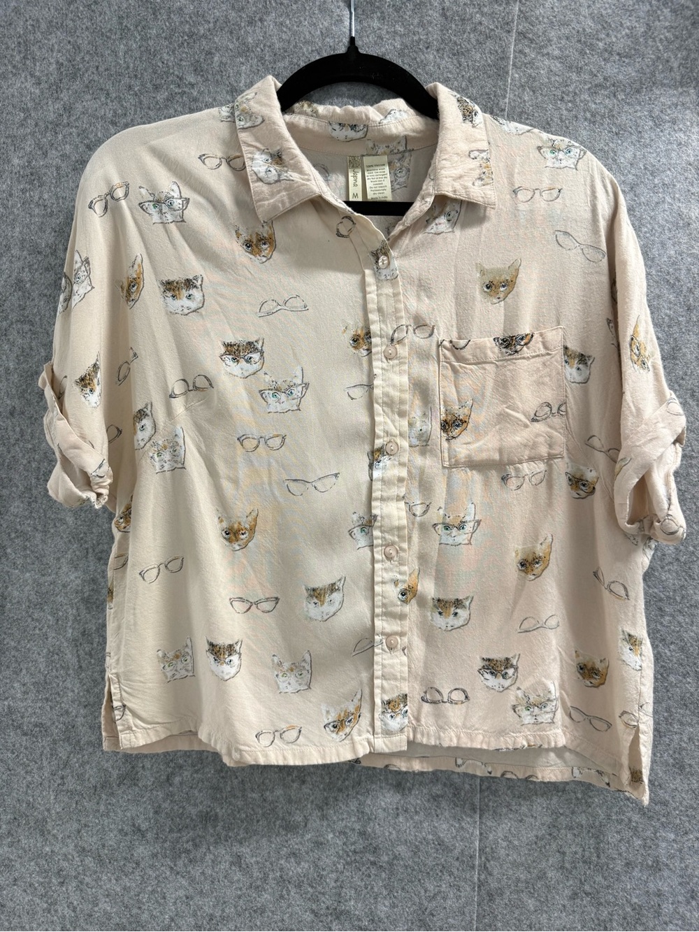 Japna Cream Cat Face Print Button-Front Shirt